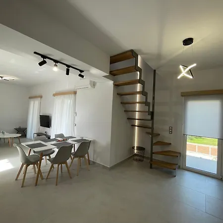 In - Rodelia Nr4 In Roda (Corfu)